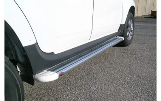 ALU RUNNING BOARD S50  WHITE 2