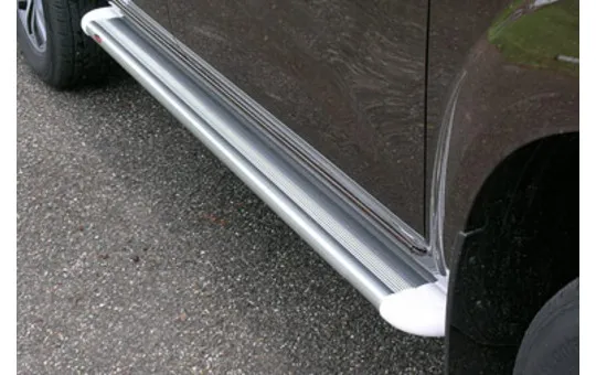 ALU RUNNING BOARD S50 4 DOORS WHITE 1