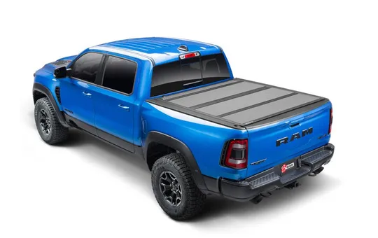 TRI-FOLD BAKFLIP MX4 PER RAM 1500 (19-22) 5,7FT CON RAMBOX 4