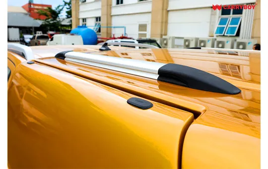 HARD TOP WORKMAN CARRYBOY WITH FIBERGLASS REAR DOOR 3